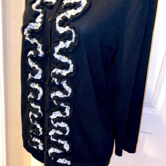 ONLY ONE! Cable & Gauge Tuxedo Ruffle Cardigan Sweater - Picture 7 of 15